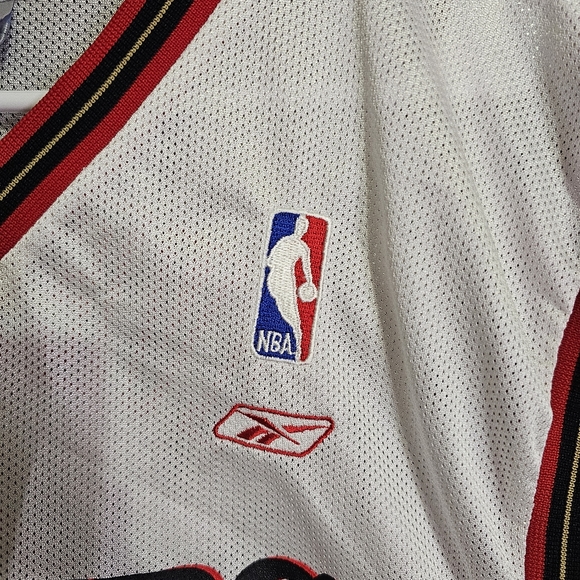 (EUC)Vintage Reebok Allen Iverson 76ers Jersey - Picture 3 of 12